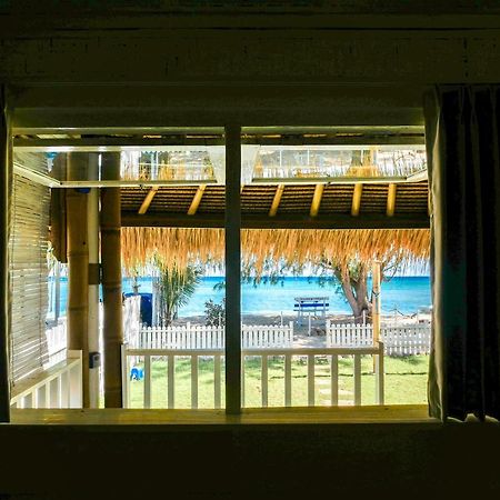 Seaside Cottage, Gili Air Exterior photo