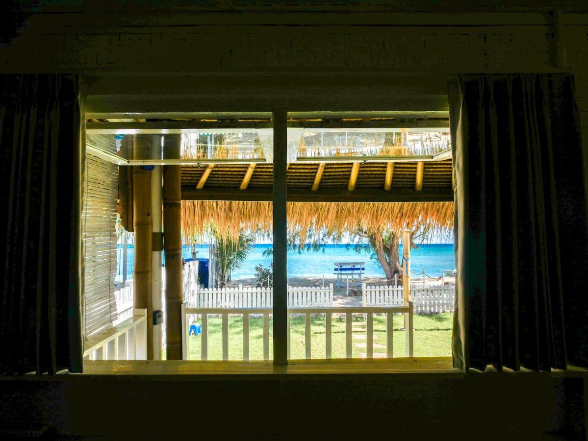 Seaside Cottage, Gili Air Exterior photo